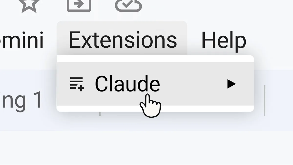 Menú Extensions de Google Docs con la opción Claude seleccionada.